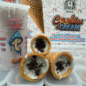 Trippy Tips Cookies Cream Cones